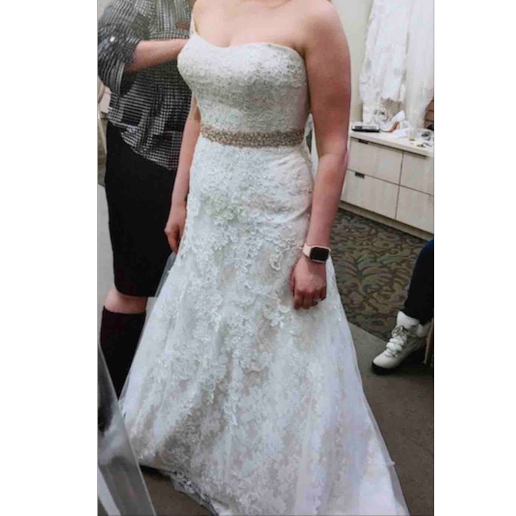 Davids Bridal Wedding Dress Size 8